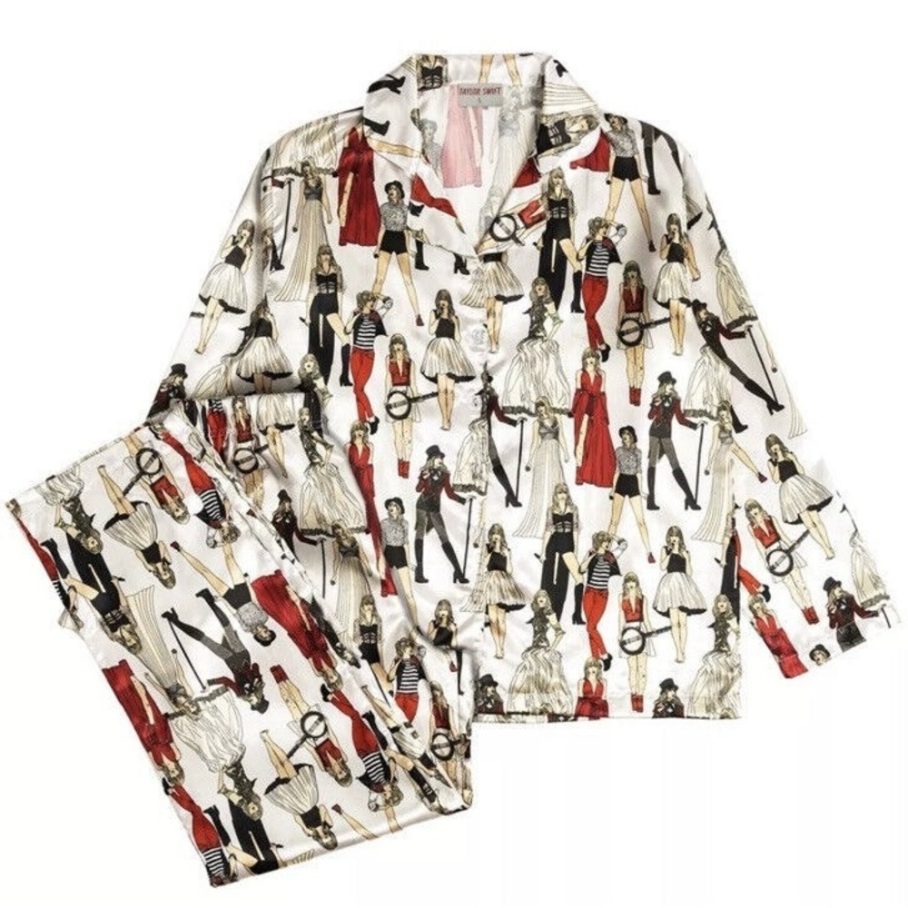 Taylor Swift Red Eras (Taylor's Version) Satin Pajamas Set: XL - Brand New!